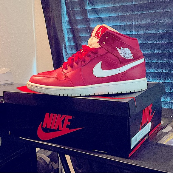 Jordan 1 red n white Very good condition sz10 - Picture 5 of 6